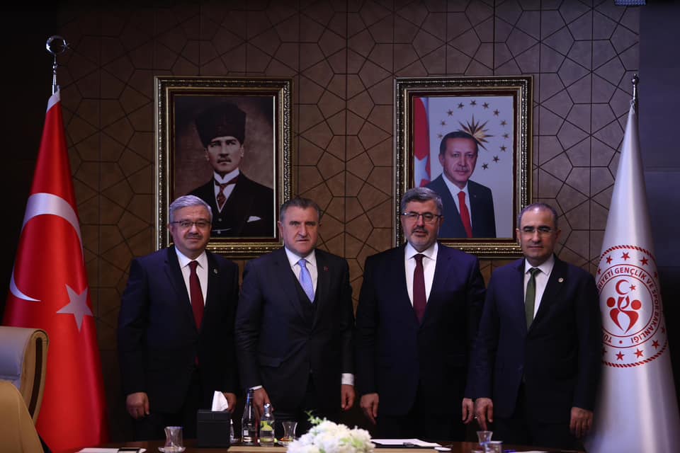AK PARTİ AFYONKARAHİSAR MİLLETVEKİLLERİ, BAKAN BAK’I ZİYARET ETTİ