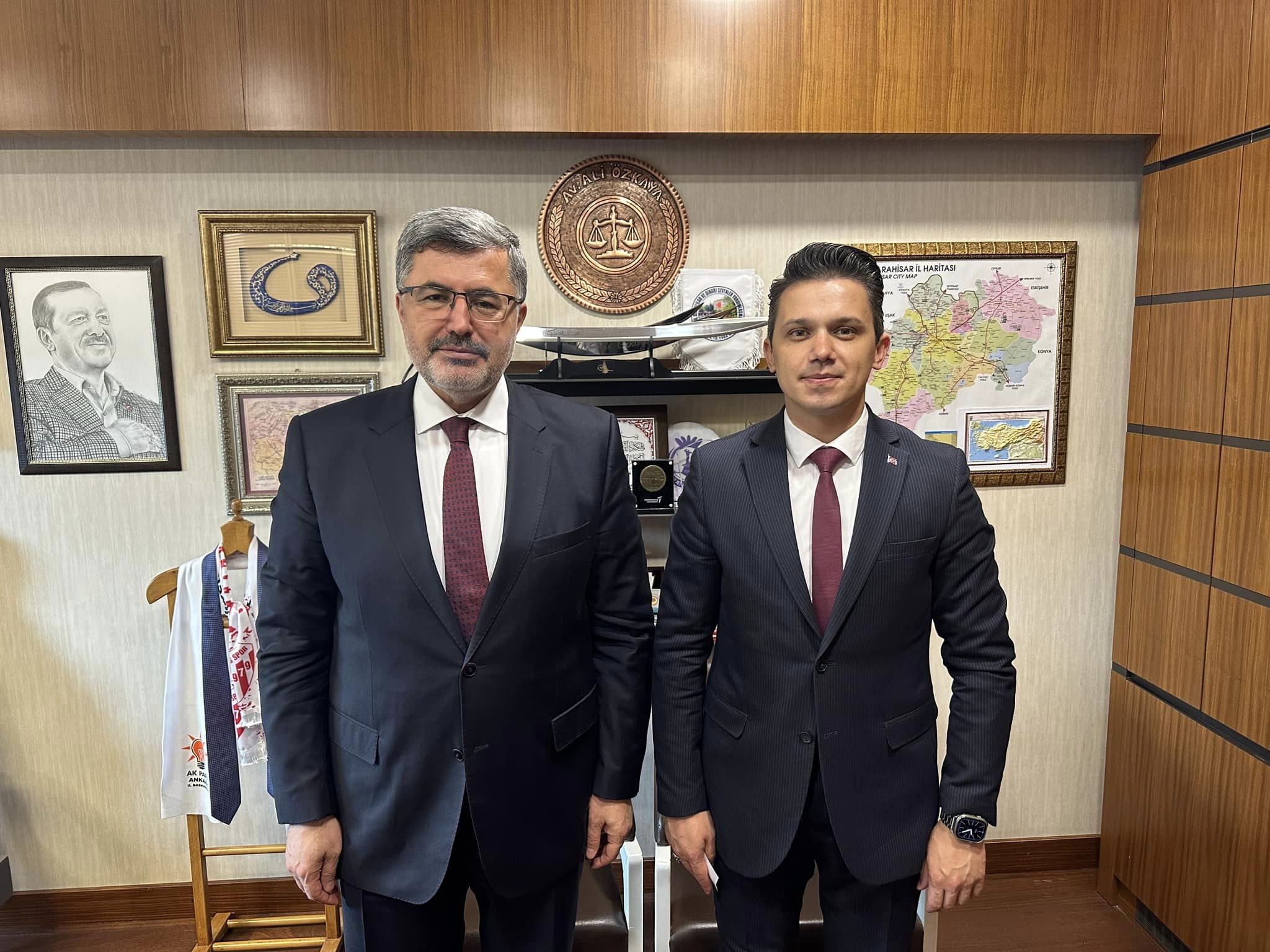 Milletvekili Özkaya TBMM’de Misafirlerini Kabul Etti