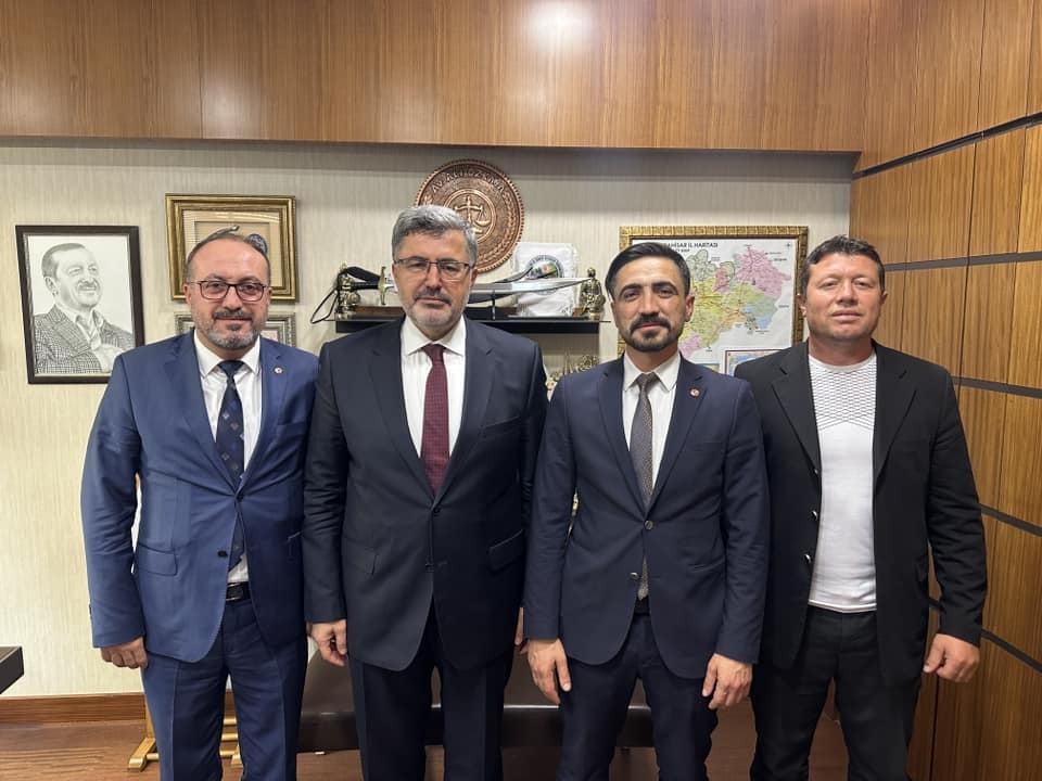 Milletvekili Özkaya Konuklarını Kabul Etti
