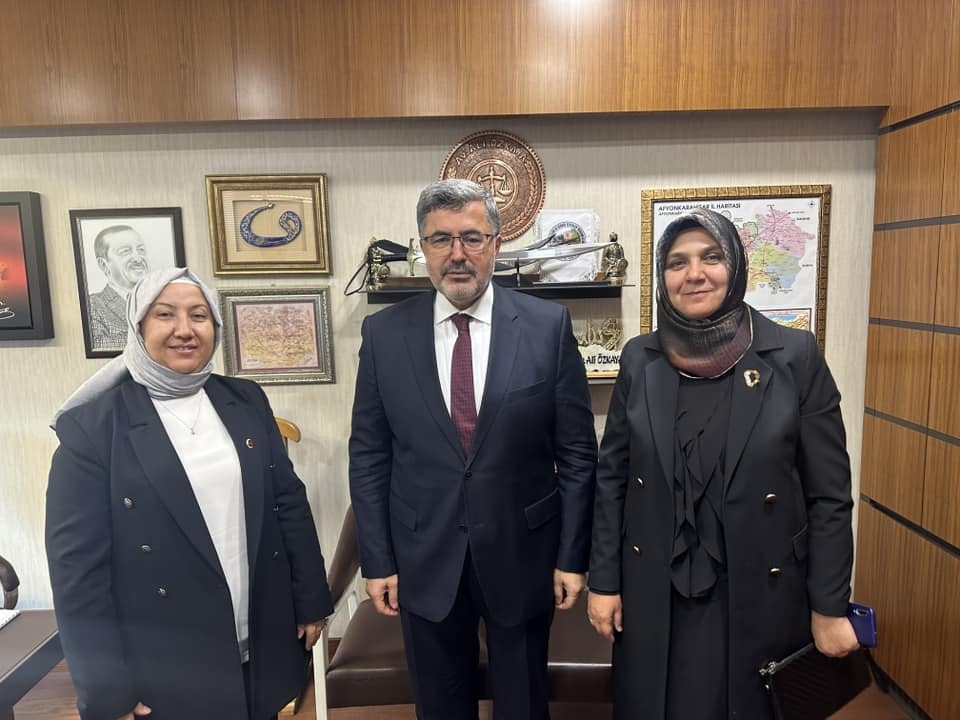 Milletvekili Özkaya Konuklarını Kabul Etti
