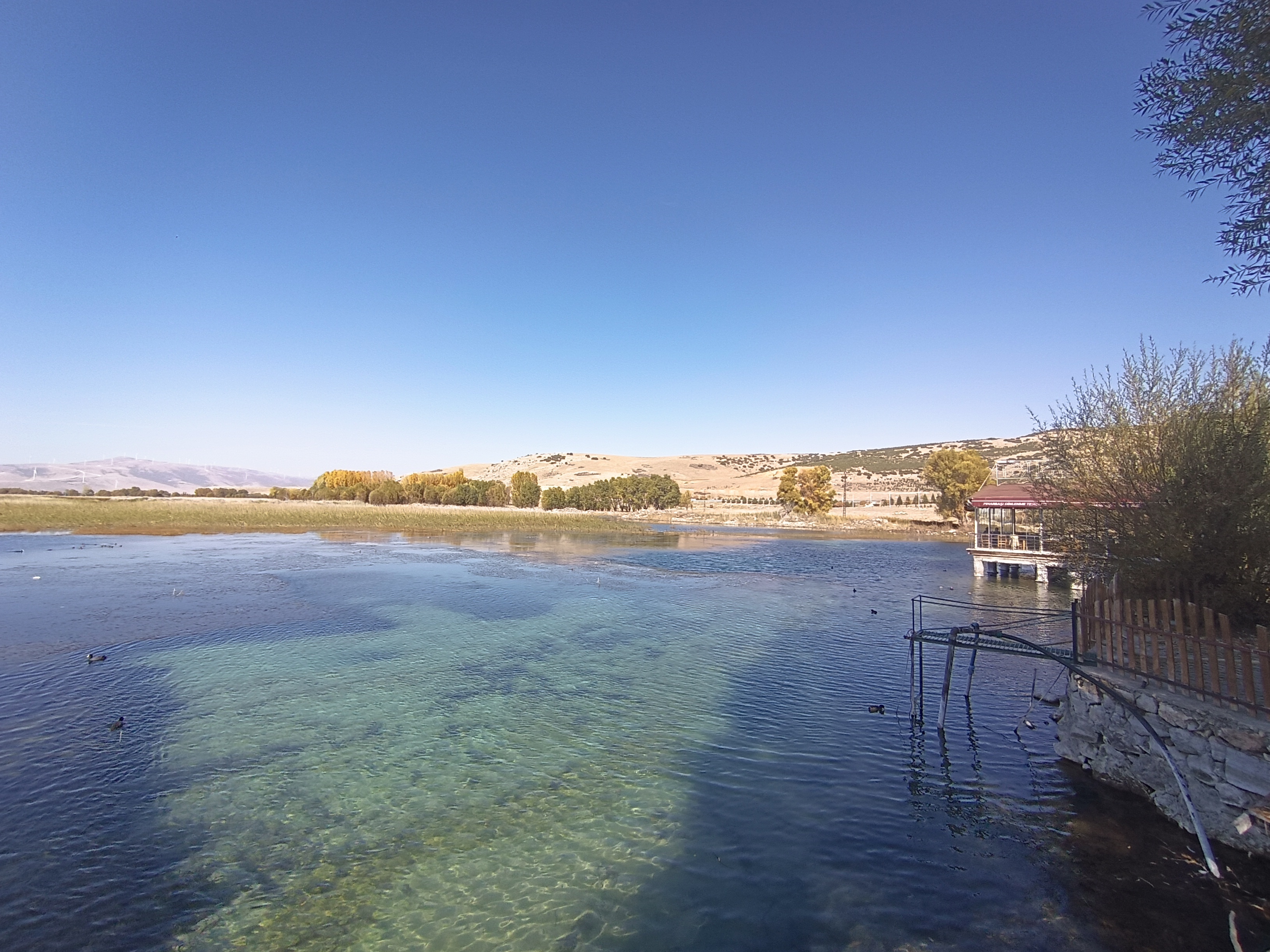 Büyük Menderes Nehri’nin Afyon’da doğduğu bu gölü ziyaret edin!