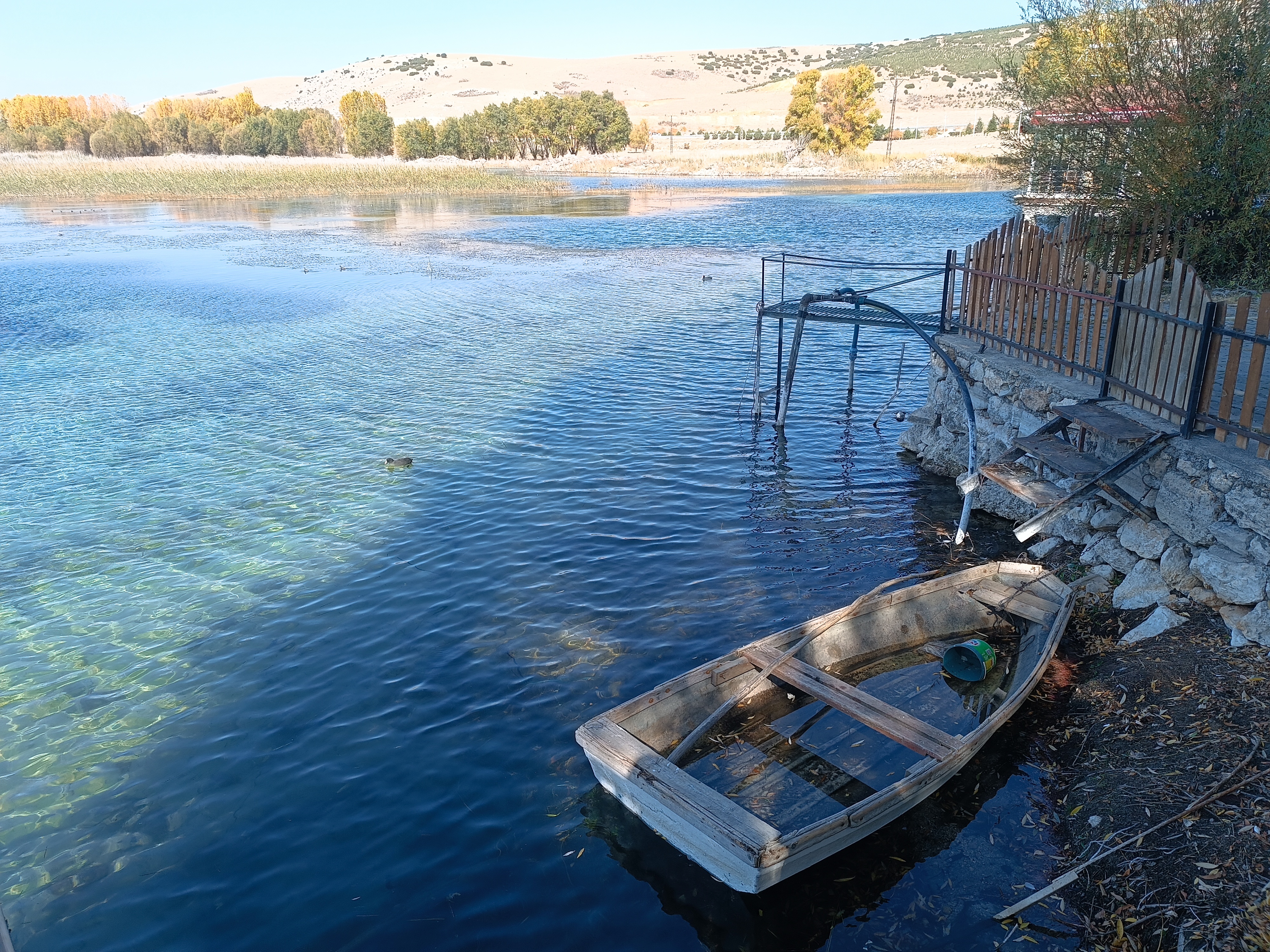 Büyük Menderes Nehri’nin Afyon’da doğduğu bu gölü ziyaret edin!