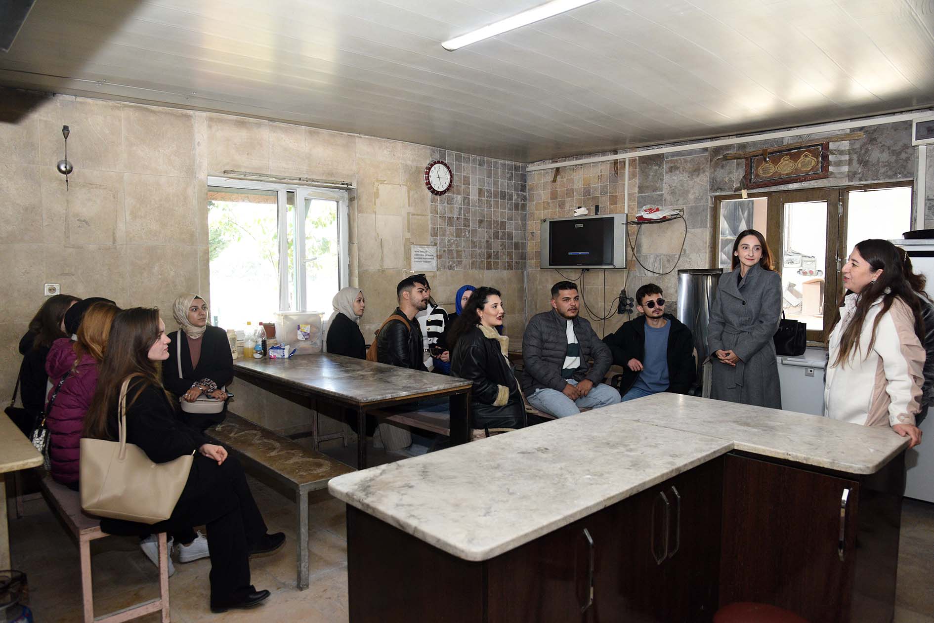 AKÜ İİBF Öğrencilerinden Balmahmut Mermer’e Teknik Gezi