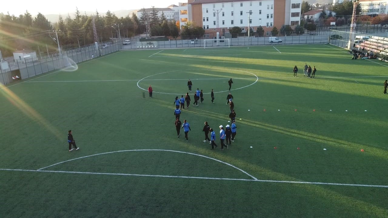 A Milli Kadın Kriket Takımı Afyonkarahisar'da Kampa Girdi