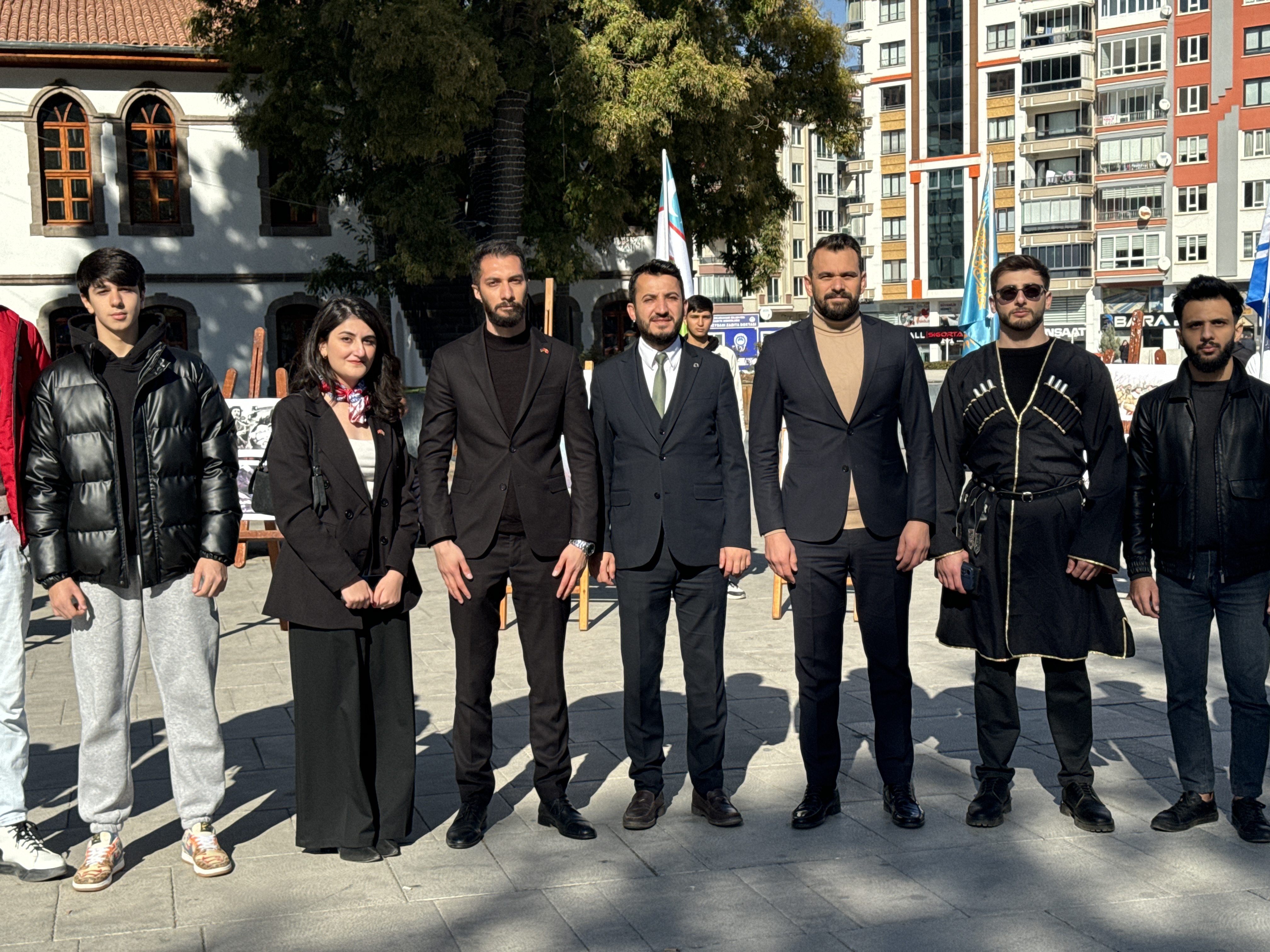 "İki Devlet Tek Millet Karabağ Zaferi Sergisi" Afyonkarahisar'da Açıldı