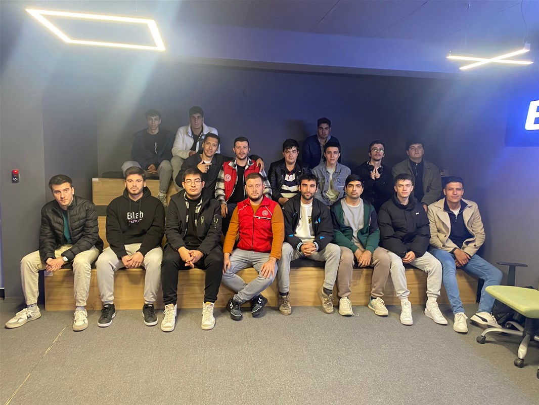 Karahisar Gençlik Merkezi'nde “FC 2024 E-Spor” Turnuvası Düzenlendi