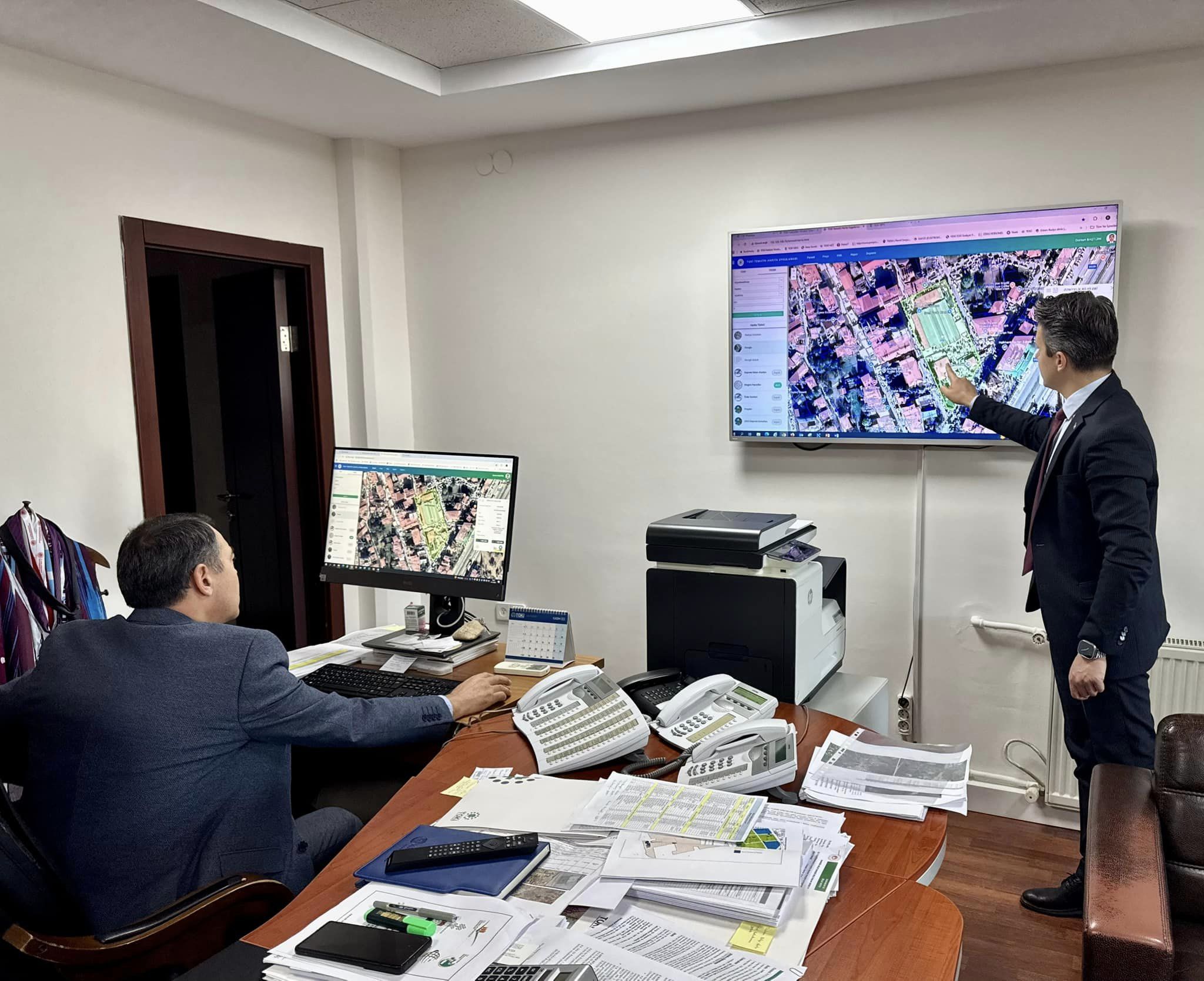 Genç Başkan Çiçek’ten Dazkırı’ya TOKİ Müjdesi