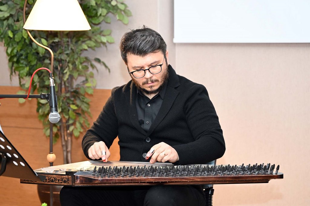 "ATATÜRK VE MÜZİK" TEMALI KONFERANS VE KONSER DÜZENLENDİ