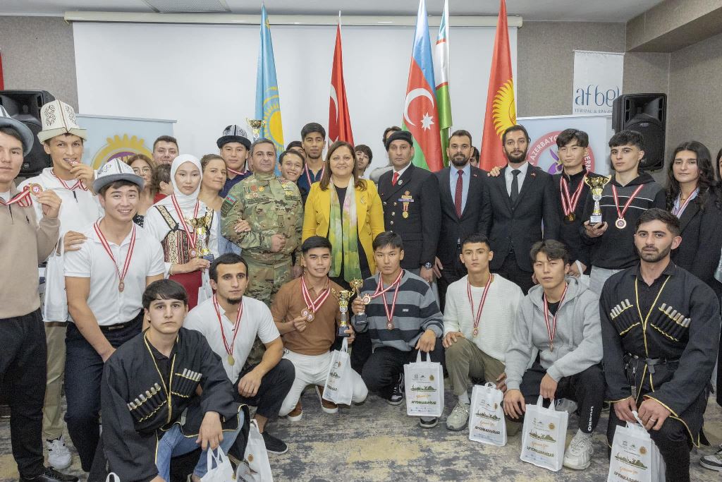KARABAĞ ZAFERİ'NİN 4. YILINDA COŞKULU ANMA PROGRAMI DÜZENLENDİ
