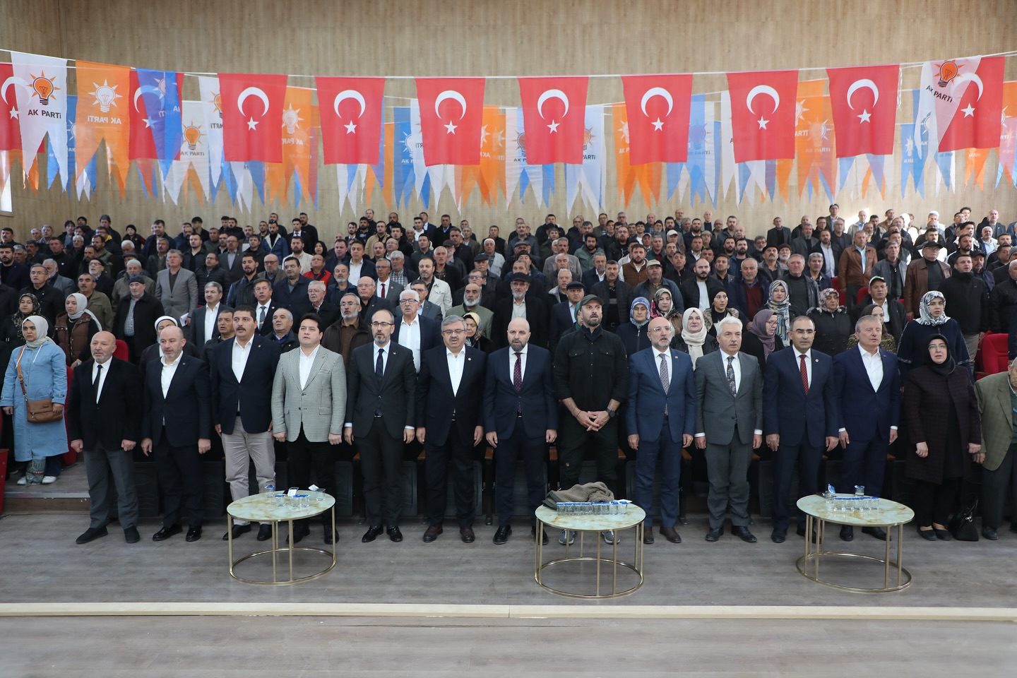 AK Parti Bolvadin Kongresi Bayram Havasında Geçti
