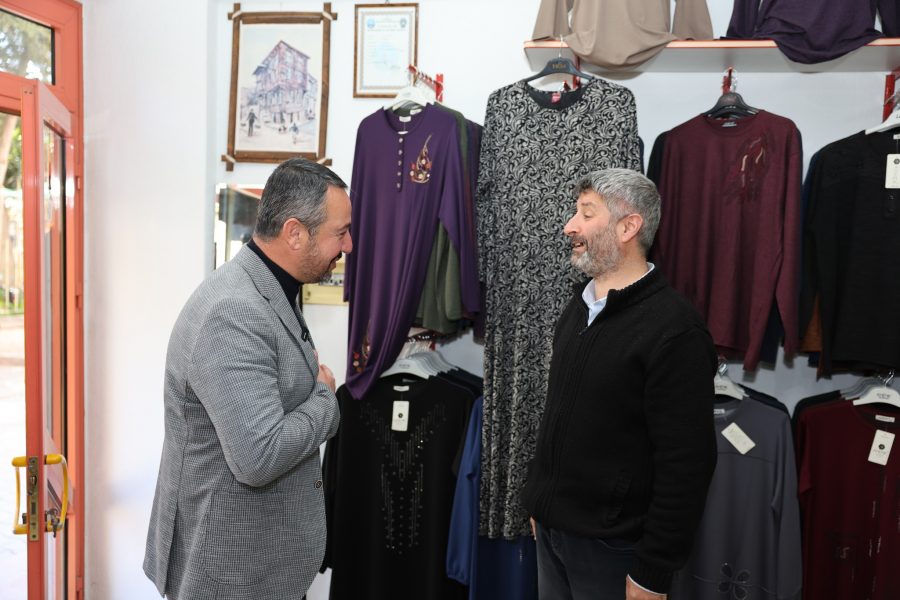 BAŞKAN ÖZTAŞ, ULU CAMİİ ÇARŞI ESNAFINI ZİYARET ETTİ