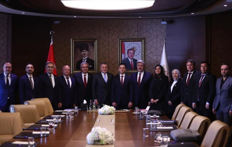 BAŞKAN KILINÇARSLAN, BAKAN BAK İLE GÖRÜŞTÜ