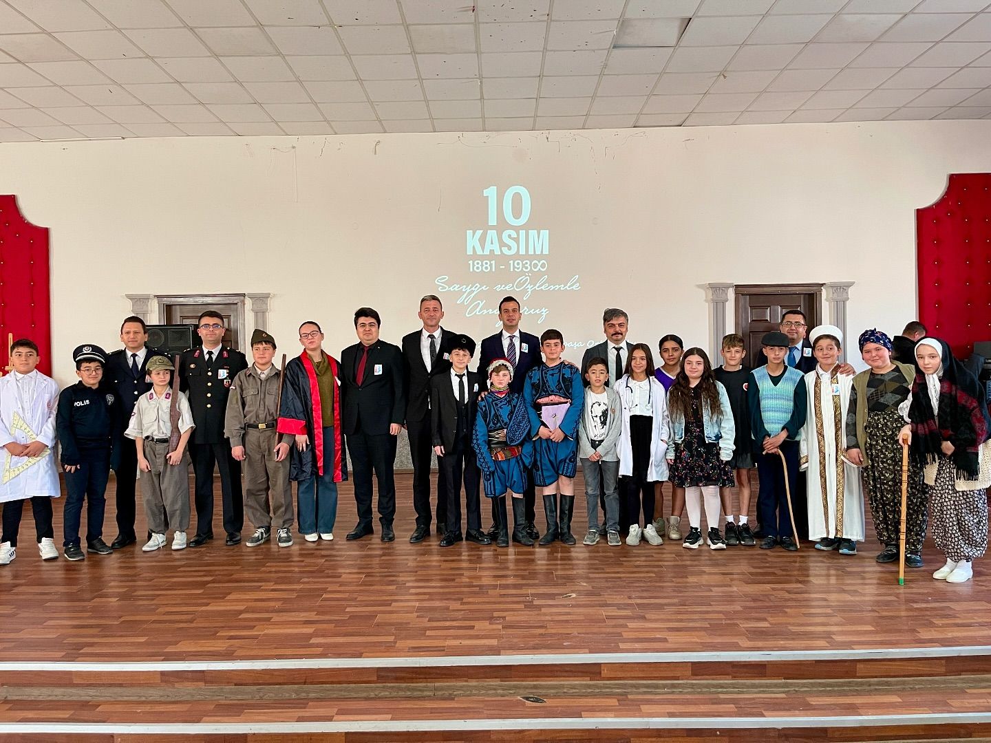 SİNANPAŞA İLÇESİ ATATÜRK’Ü YAPILAN ETKİNLİKLE ANDI