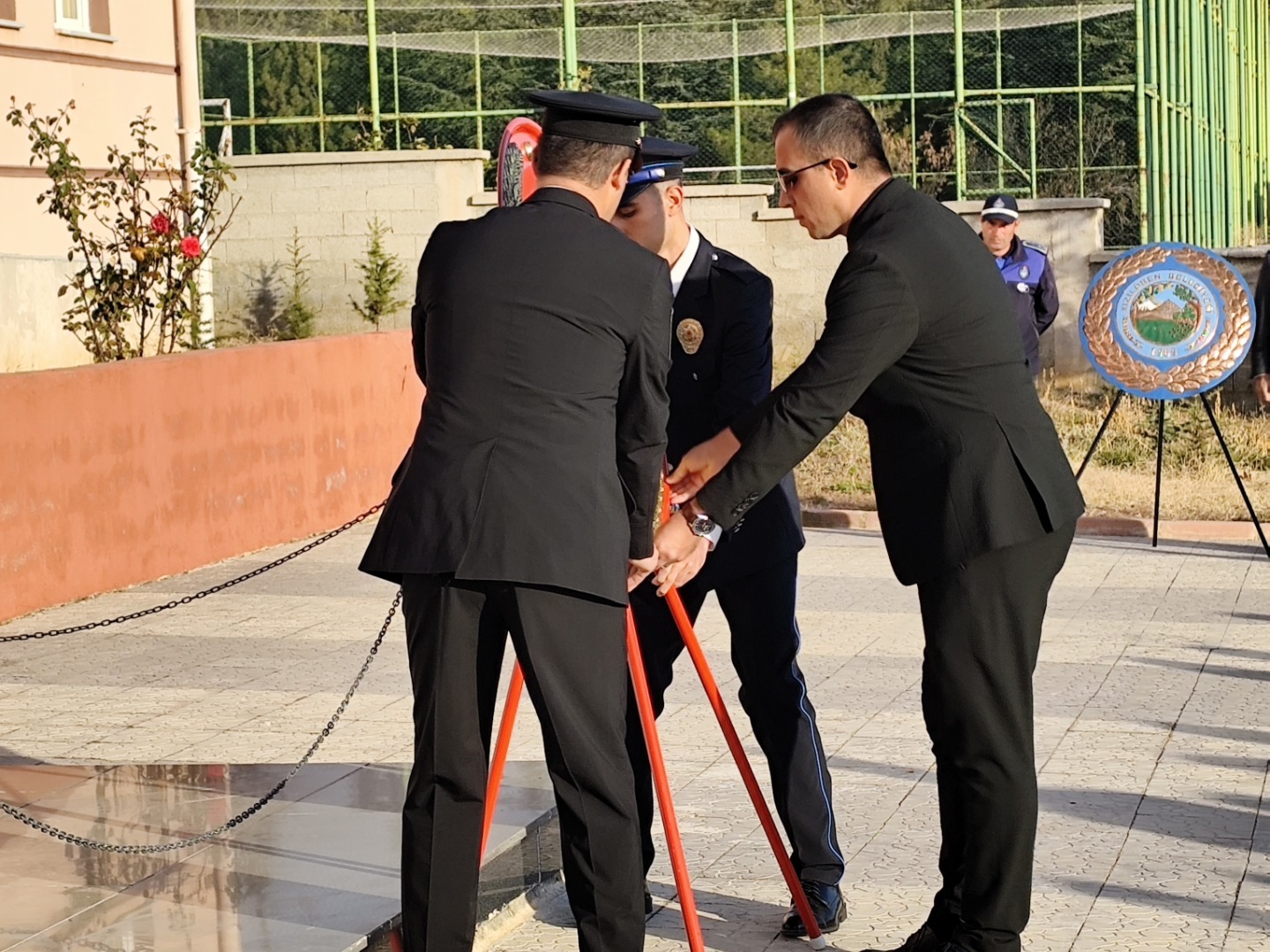 Kızılören İlçesinde Atatürk’ü Anma Programı Gerçekleştirildi