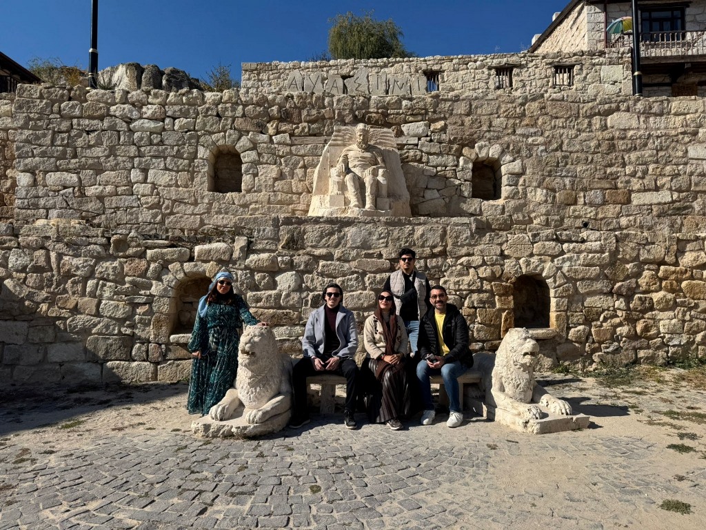 KUVEYTLİ SOSYAL MEDYA FENOMENLERİ, MİLYONLARA AFYON'U TANITTI