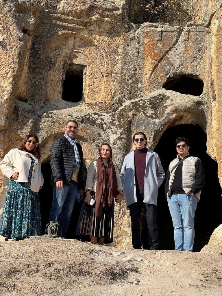 KUVEYTLİ SOSYAL MEDYA FENOMENLERİ, MİLYONLARA AFYON'U TANITTI