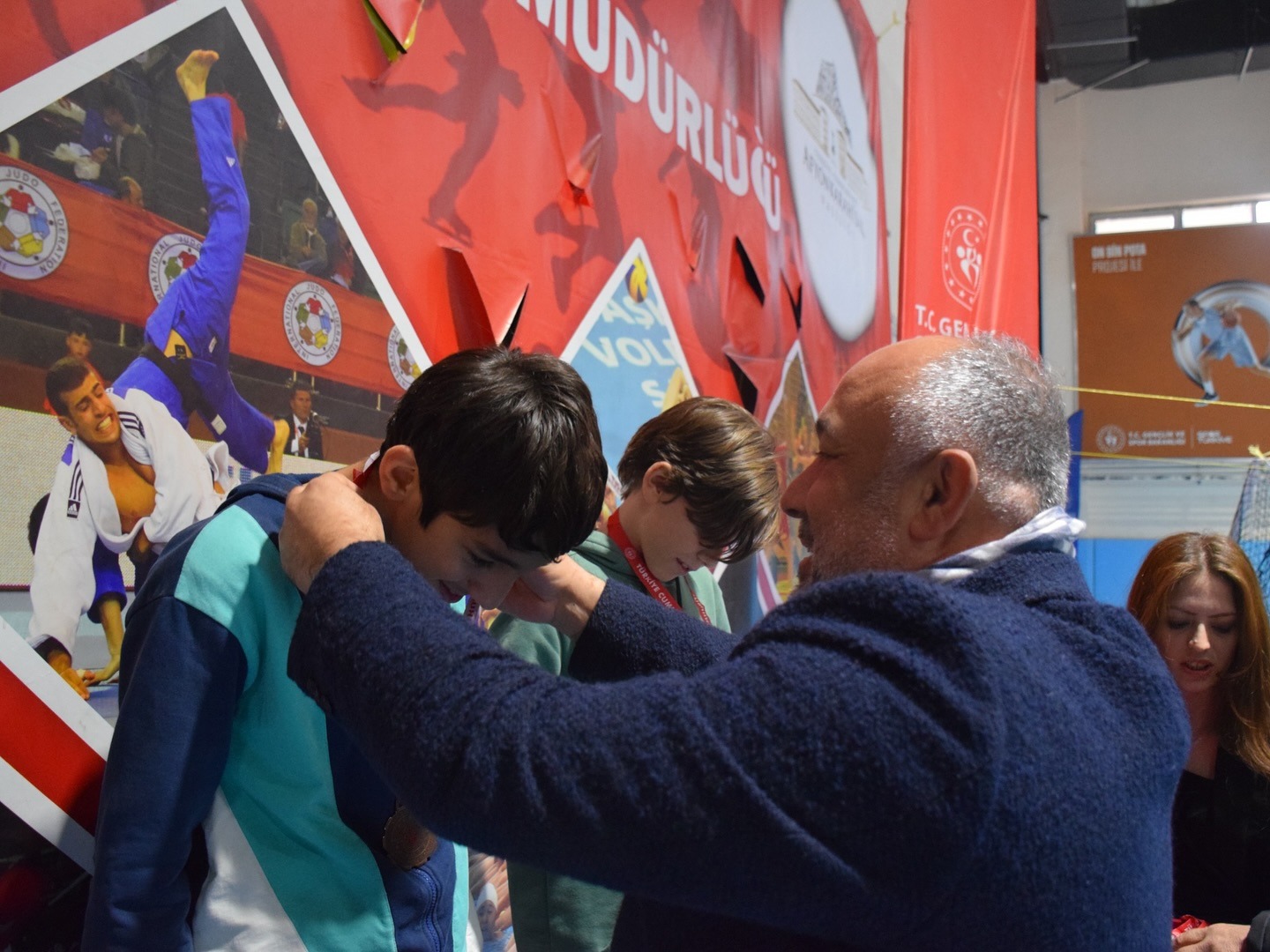 AFYON'DA SATRANÇ TURNUVASI DÜZENLENDİ