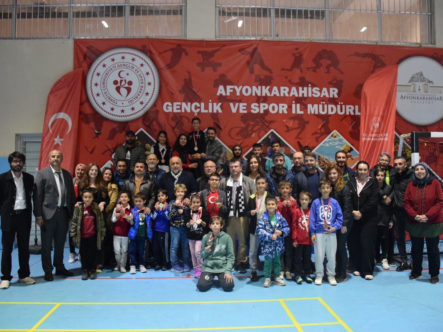 AFYON'DA SATRANÇ TURNUVASI DÜZENLENDİ