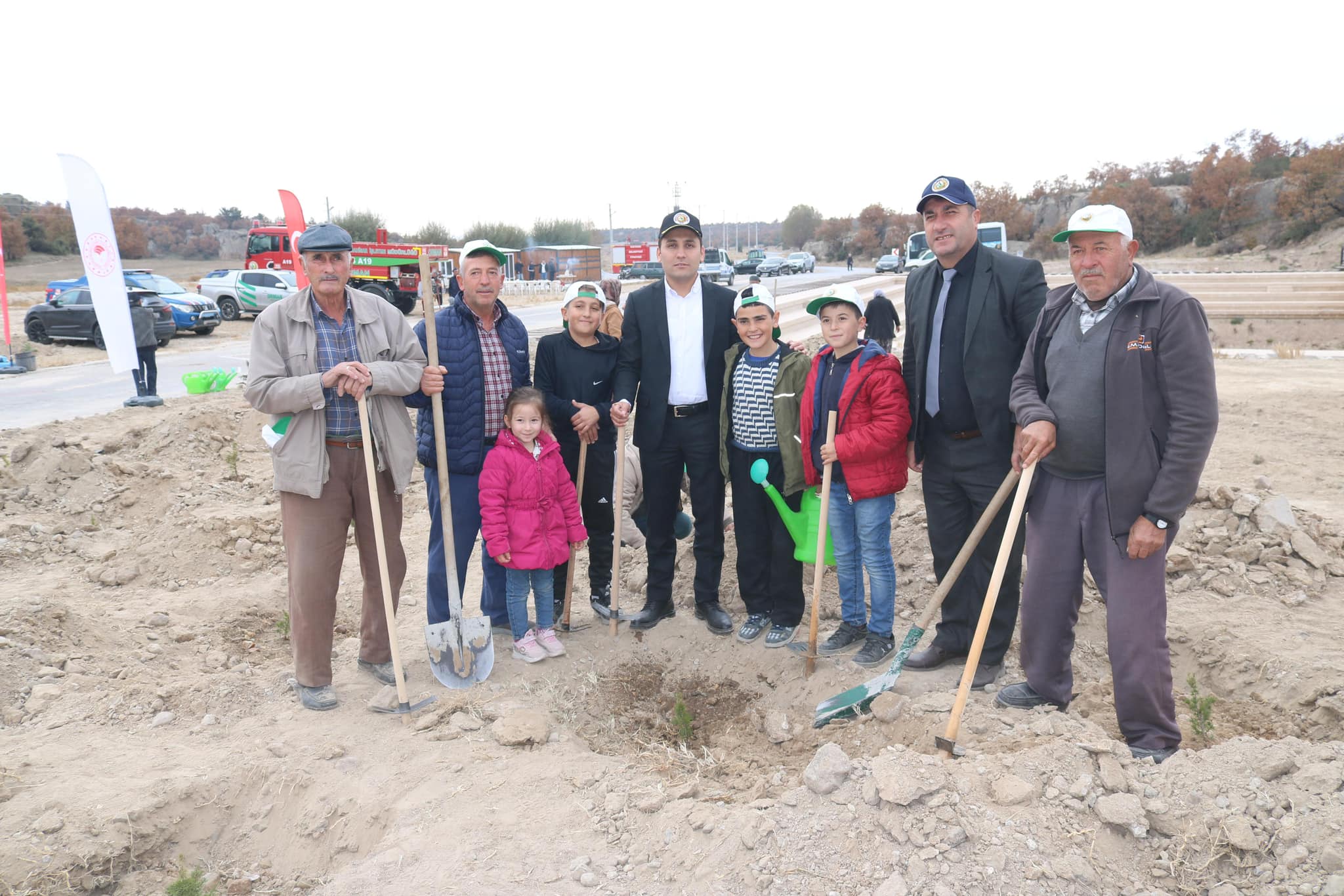 Kaymakam Bildirici Fidan Dikim Etkinliğine Katıldı