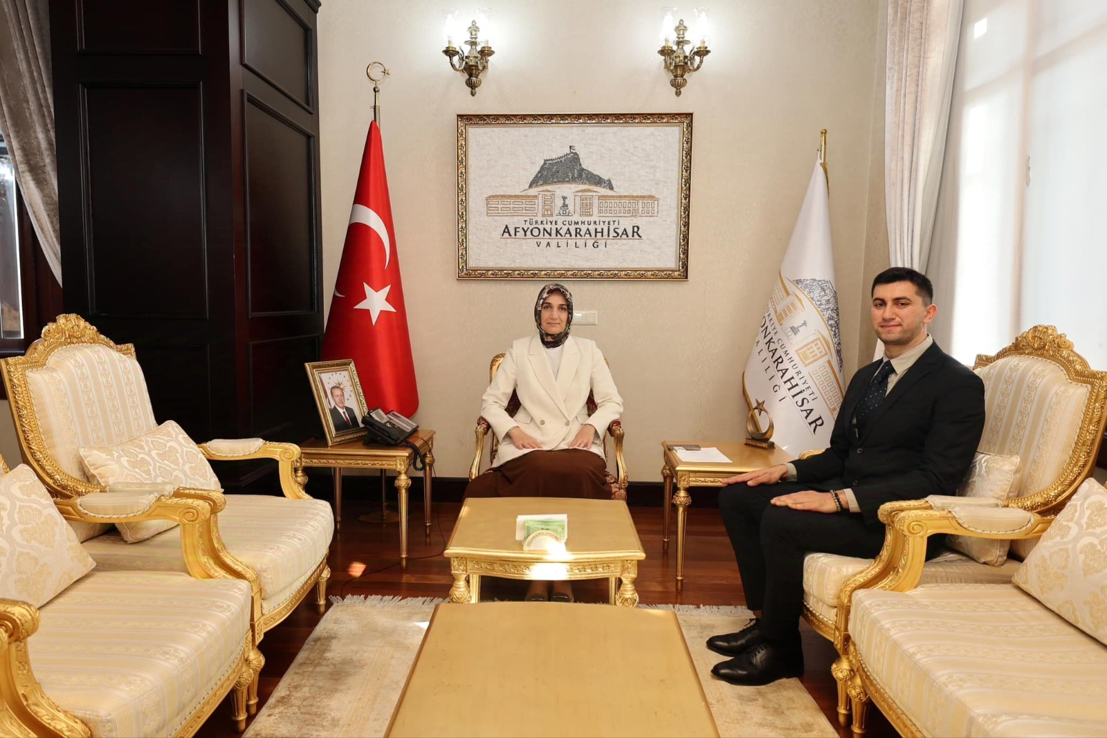 VALİ YİĞİTBAŞI, TUTKUN’U MAKAMINDA AĞIRLADI