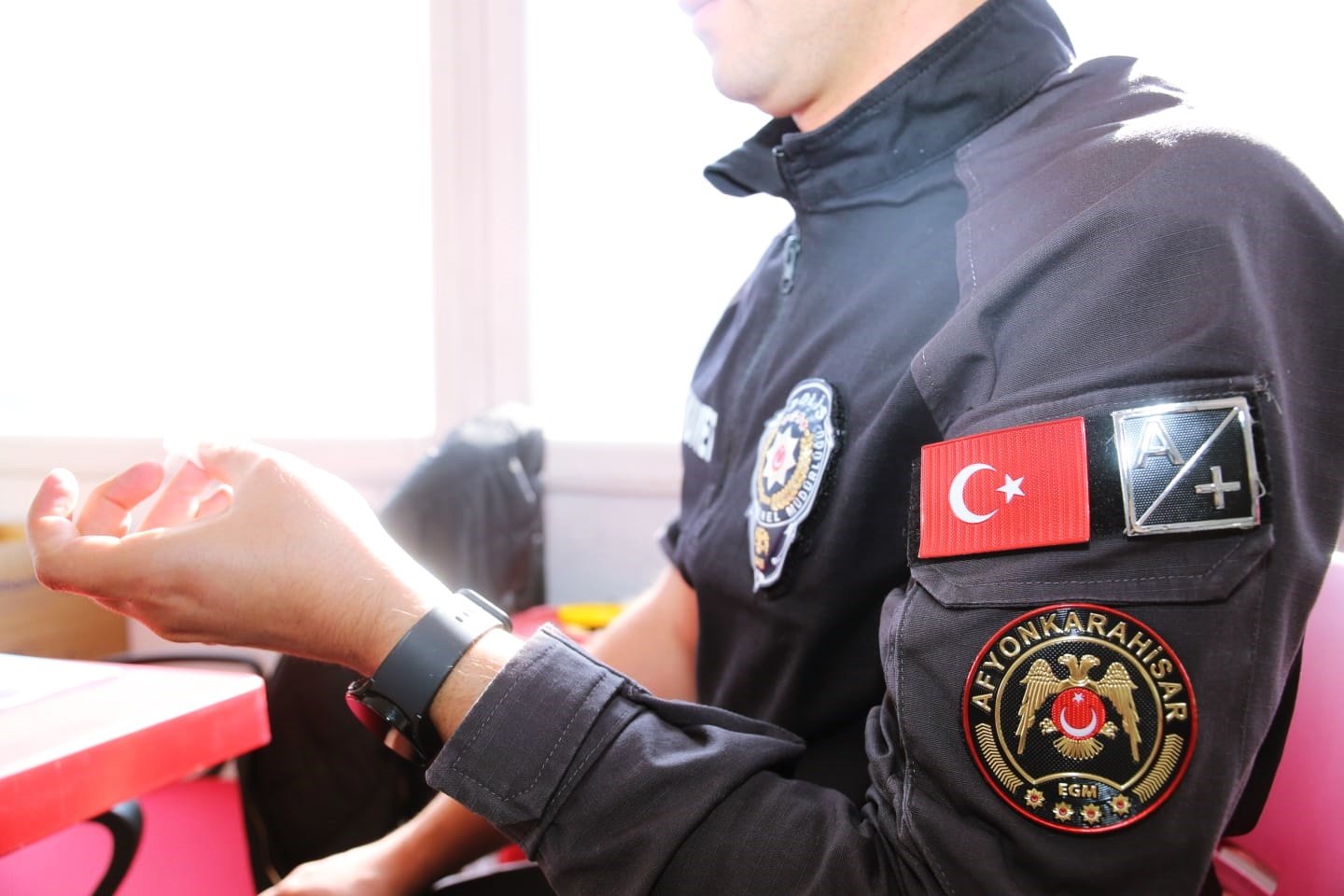 Afyon Emniyeti’nden Kızılay’a Destek