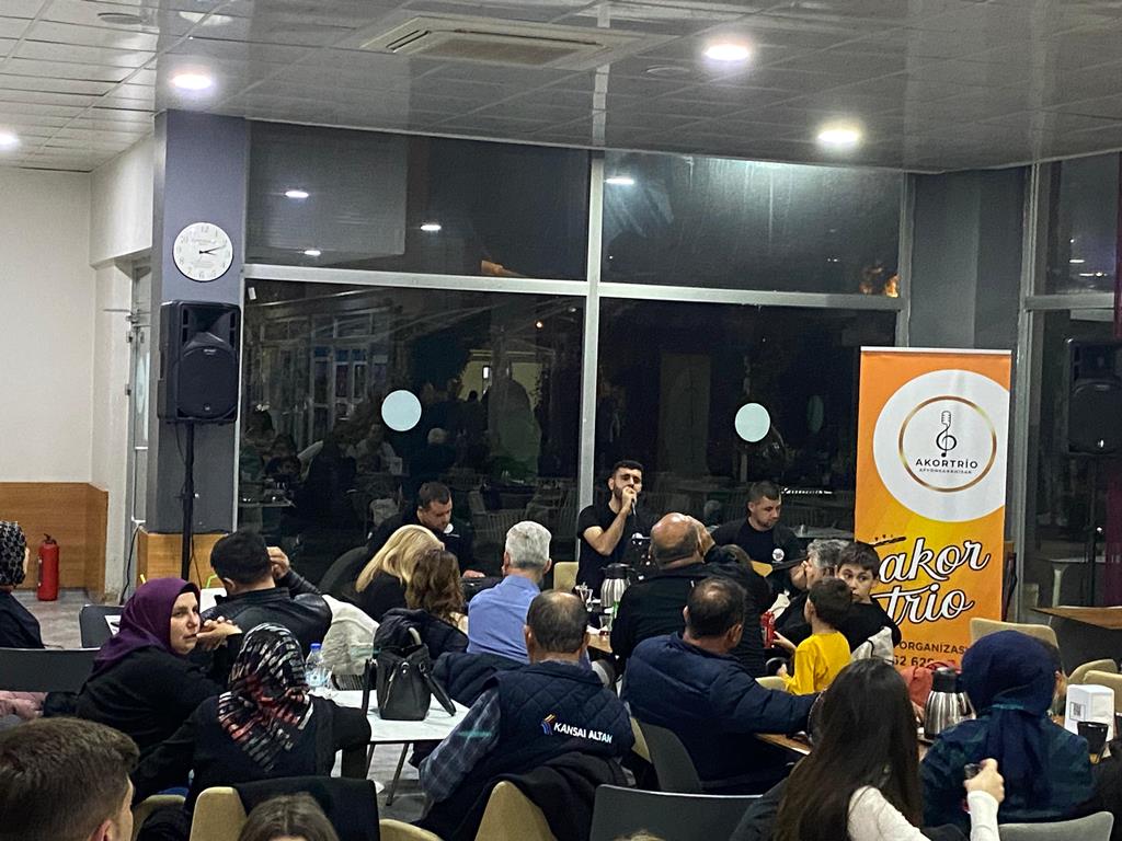 AFYONKARAHİSAR'IN YENİ MÜZİK DURAĞI: AKORTRİO MÜZİK GRUBU