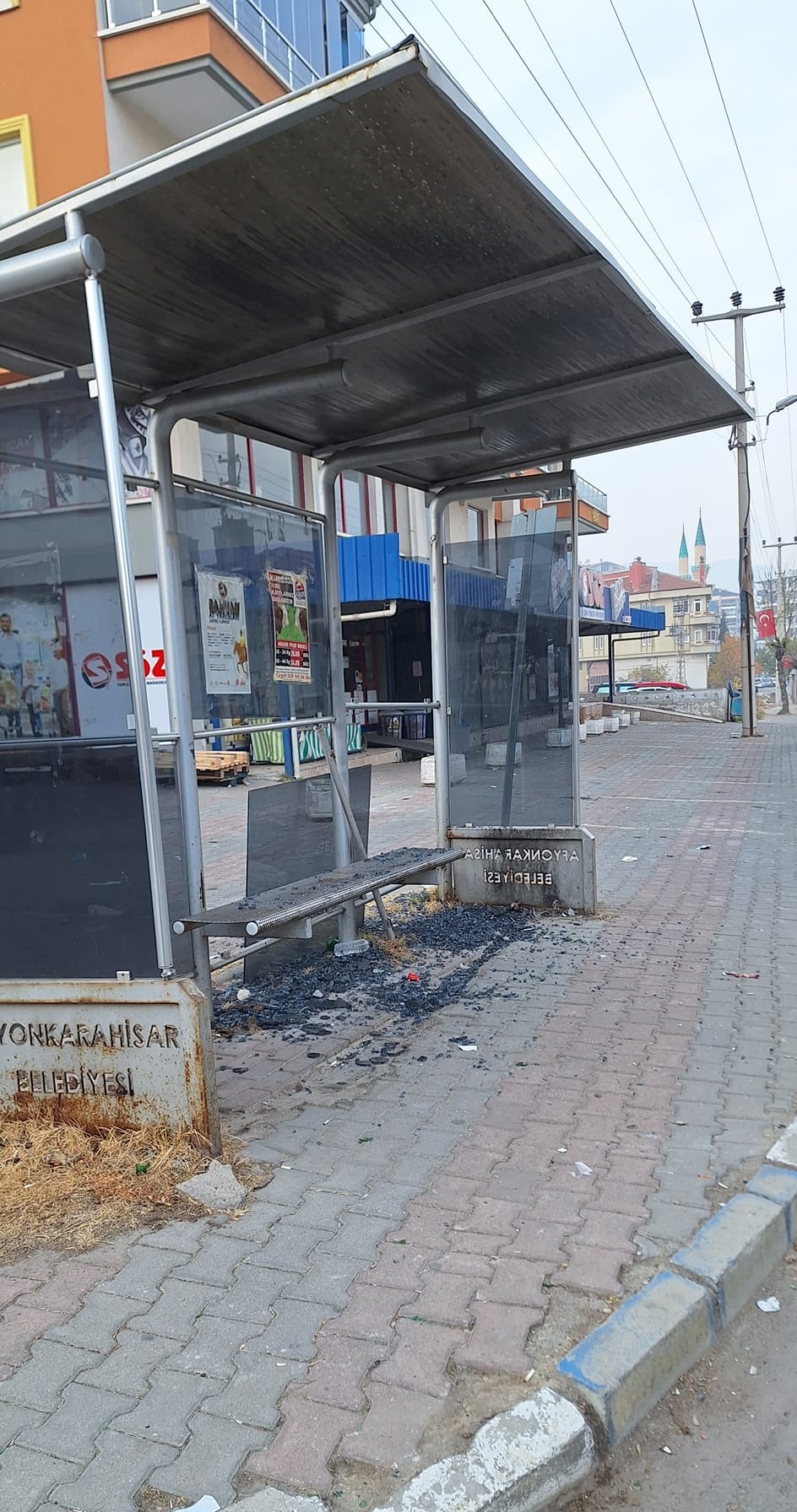 Zarar Verince Eline Ne Geçiyor Mahalle Sakinleri Tepki Gösterdi
