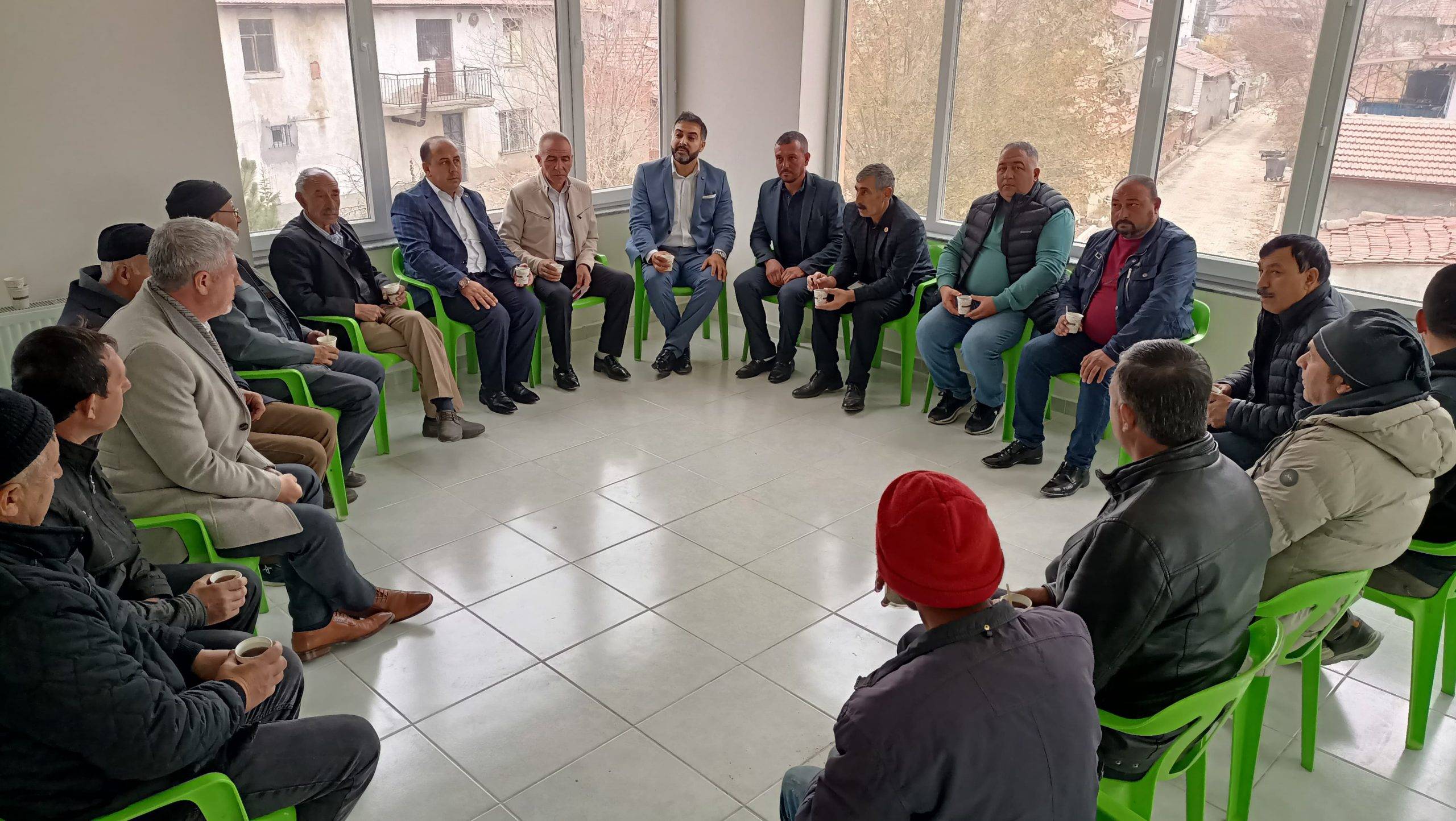 IŞIKLAR BELEDİYESİ’NDE BAĞIMLILIKLA MÜCADELE VE SAĞLIKLI YAŞAM KONFERANSI VERİLDİ