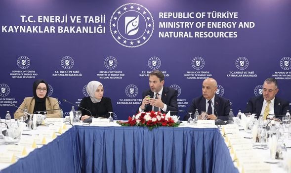 MİLLETVEKİLİ YURDUNUSEVEN, BAKAN BAYRAKTAR İLE BİR ARAYA GELDİ