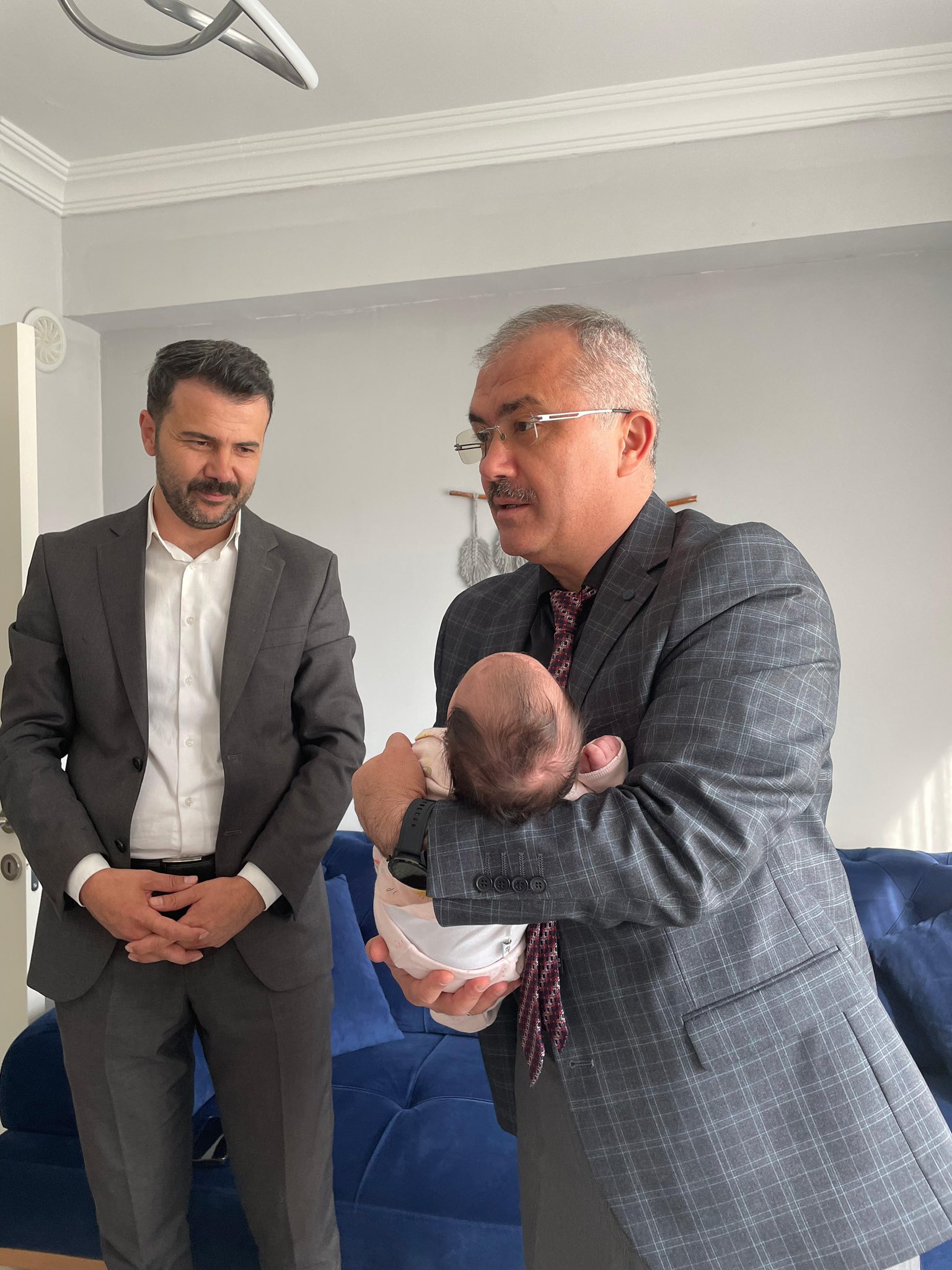 Müdür Erdoğan “Bir Çocuğa Verilebilecek En Güzel Hediye Ailedir”