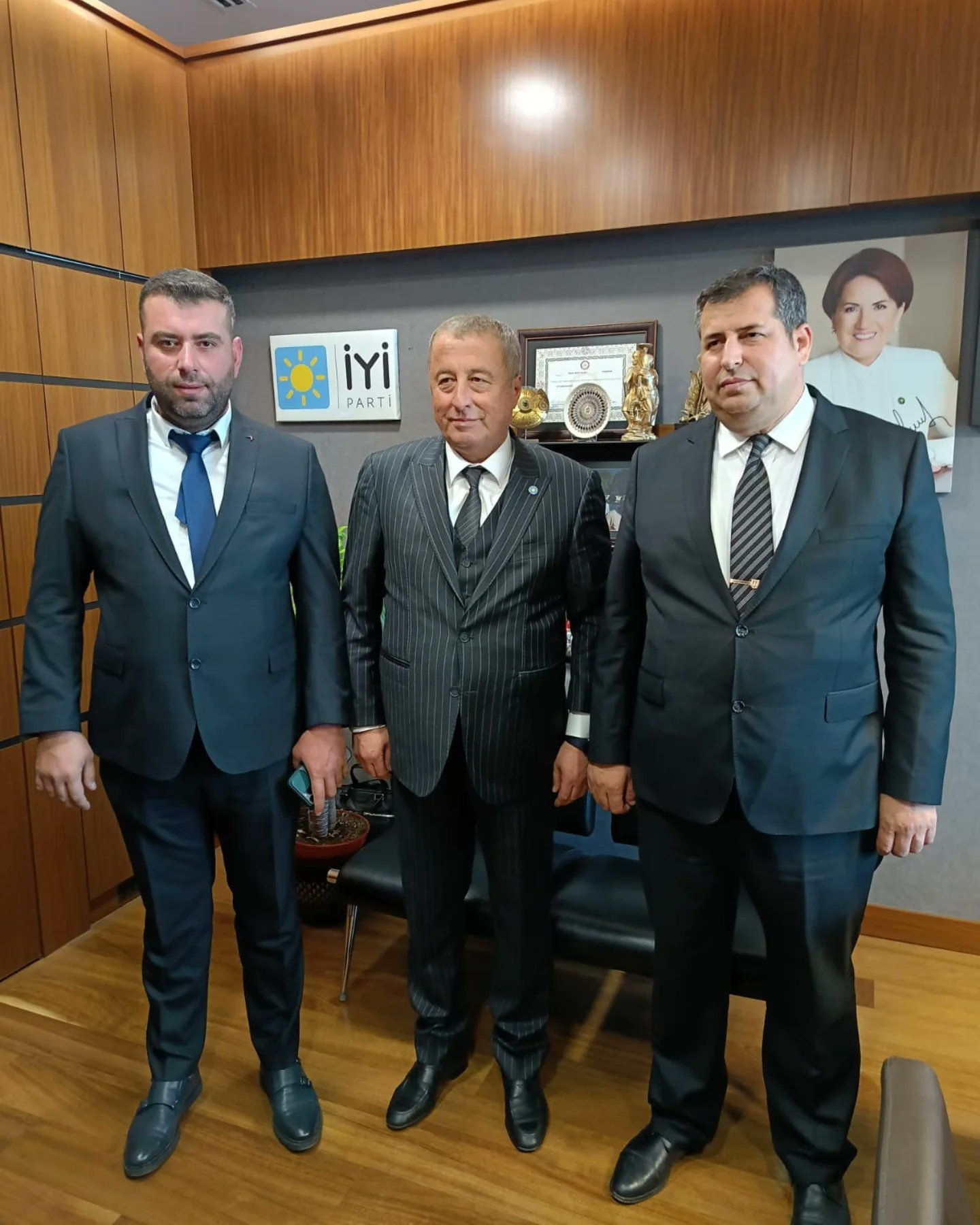MİLLETVEKİLİ OLGUN GAZİ MECLİSİNDE KONUKLARINI AĞIRLADI