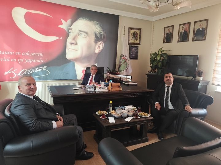 MÜDÜR TANYERİ, BAŞKAN EROL'U ZİYARET ETTİ