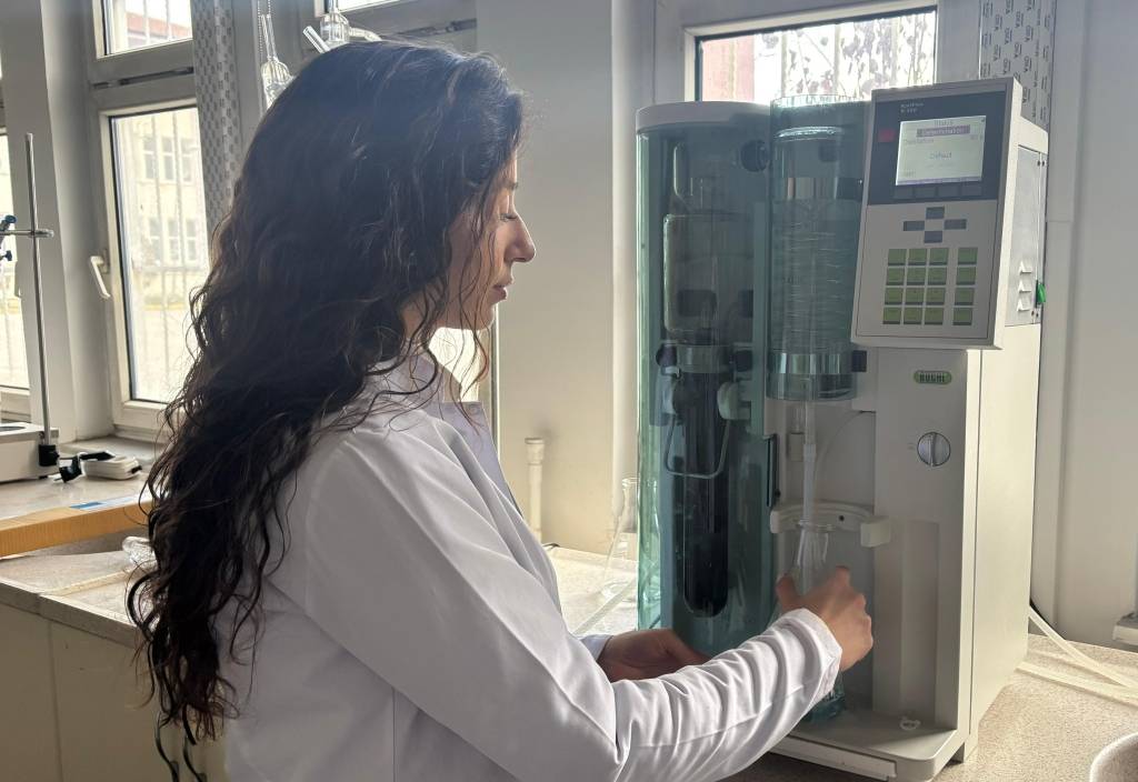 Kıbrıs’ta Yetiştirilen Patateslerin Analizi AFSÜ’de Yapıldı