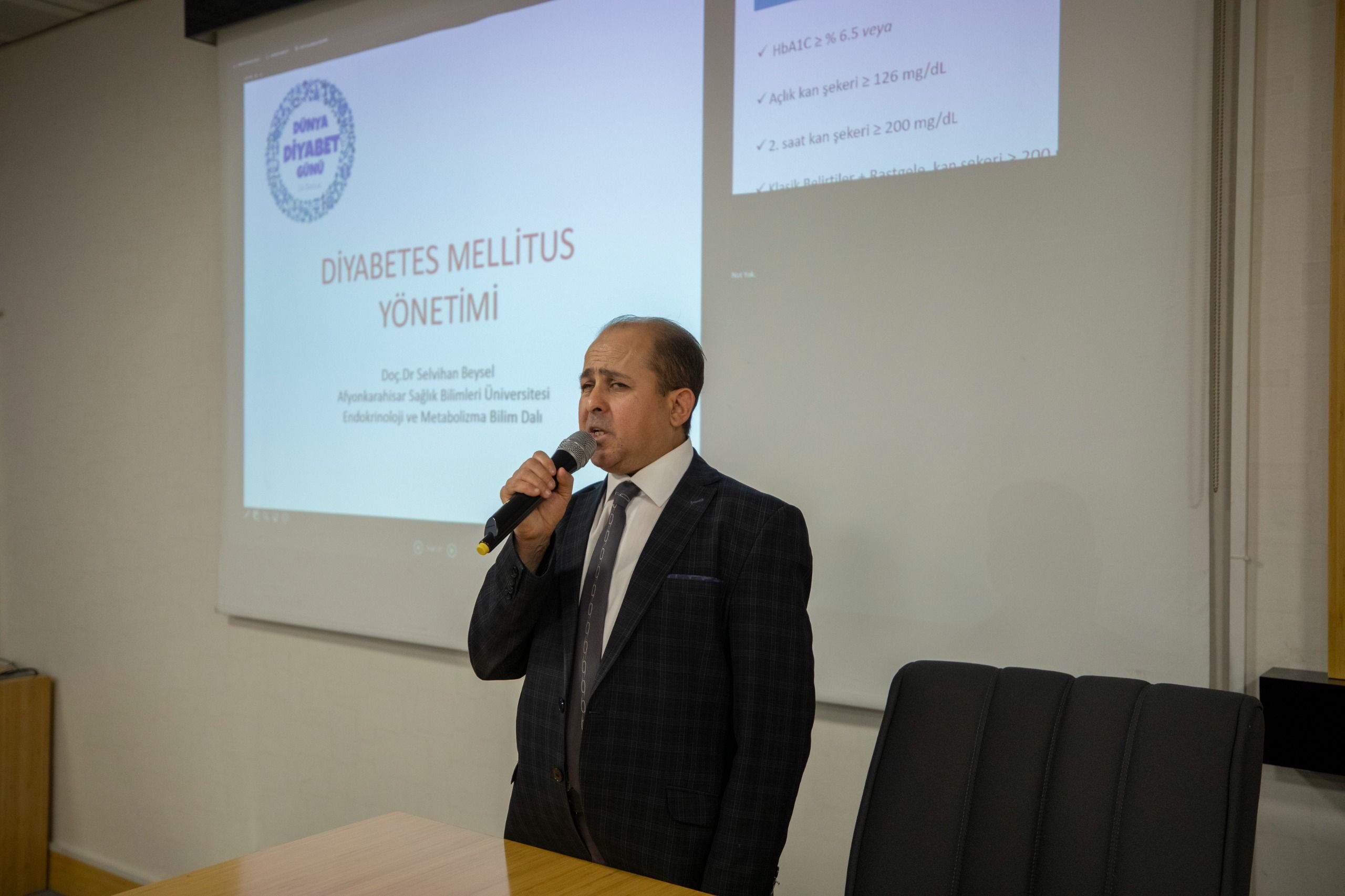 AFYON BELEDİYESİ’NDEN TİP-1 DİYABETLİ ÇOCUKLARA DESTEK SEMİNERİ