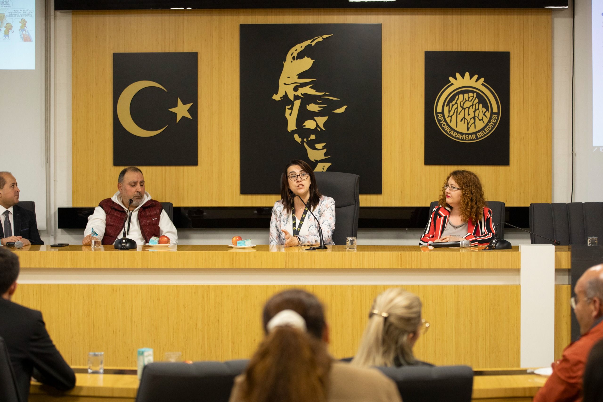 AFYON BELEDİYESİ’NDEN TİP-1 DİYABETLİ ÇOCUKLARA DESTEK SEMİNERİ