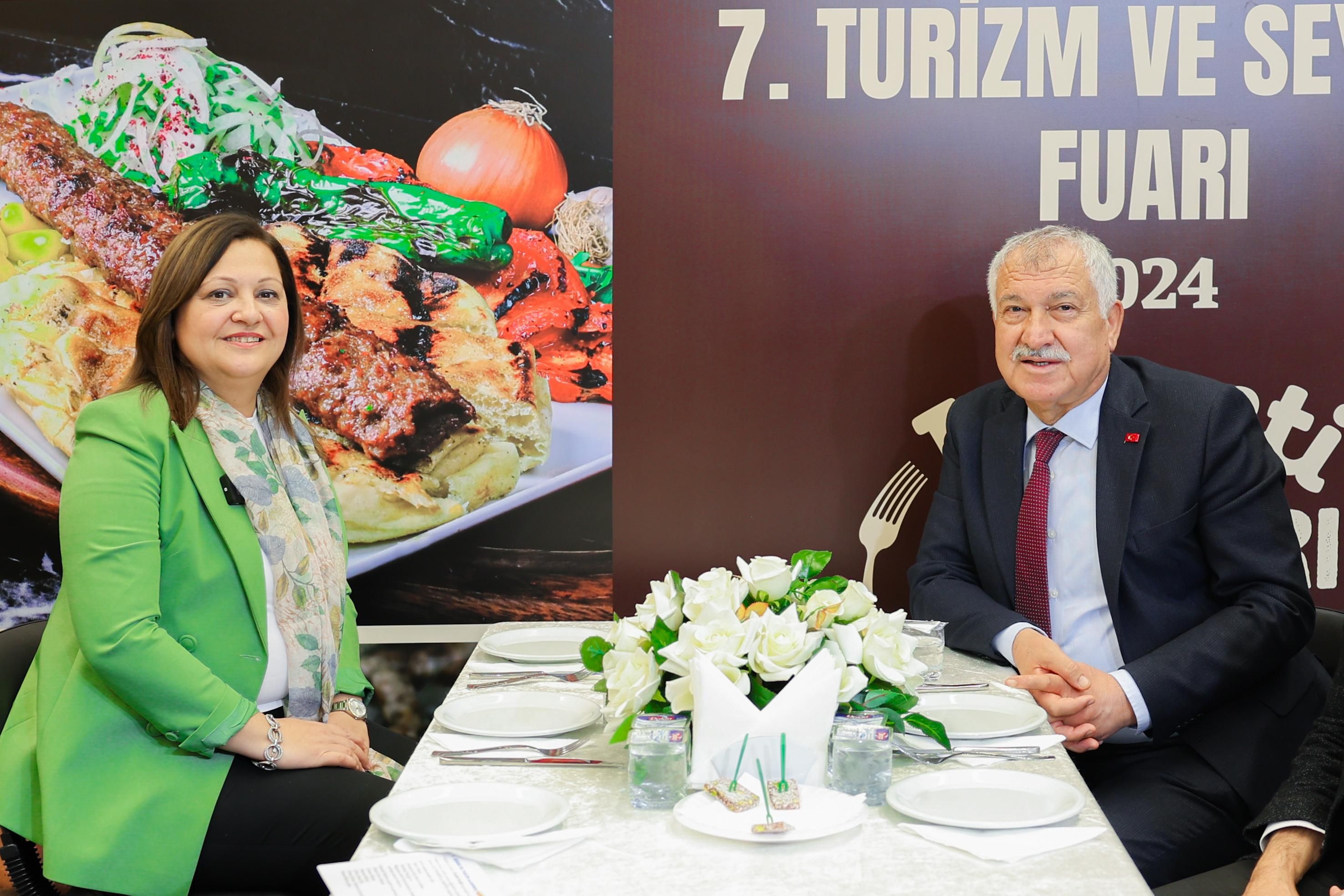 AFYONKARAHİSAR'IN EŞSİZ LEZZETLERİNE YOĞUN İLGİ