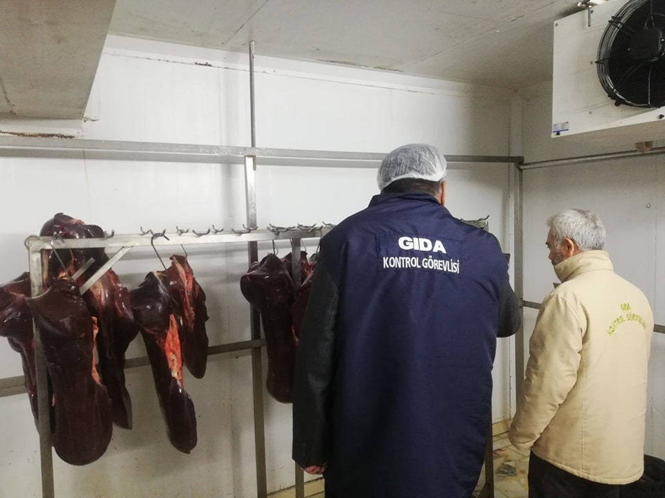 AFYON’DA KIRMIZI ET PARÇALAMA TESİSİNE, AB STANDARTLARI BELGESİ VERİLDİ