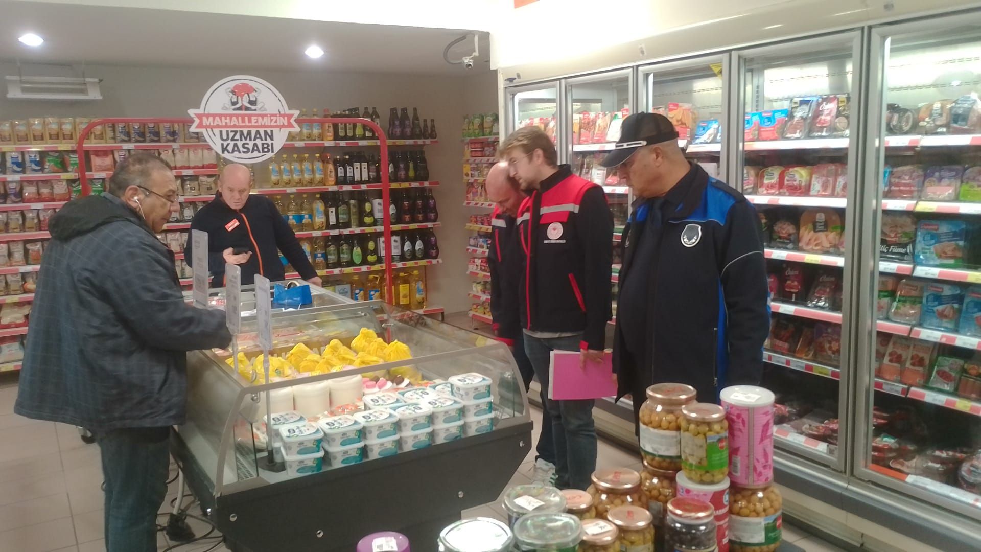Emirdağ Belediyesi Market ve Kasaplarda Kapsamlı Denetim Gerçekleştirdi