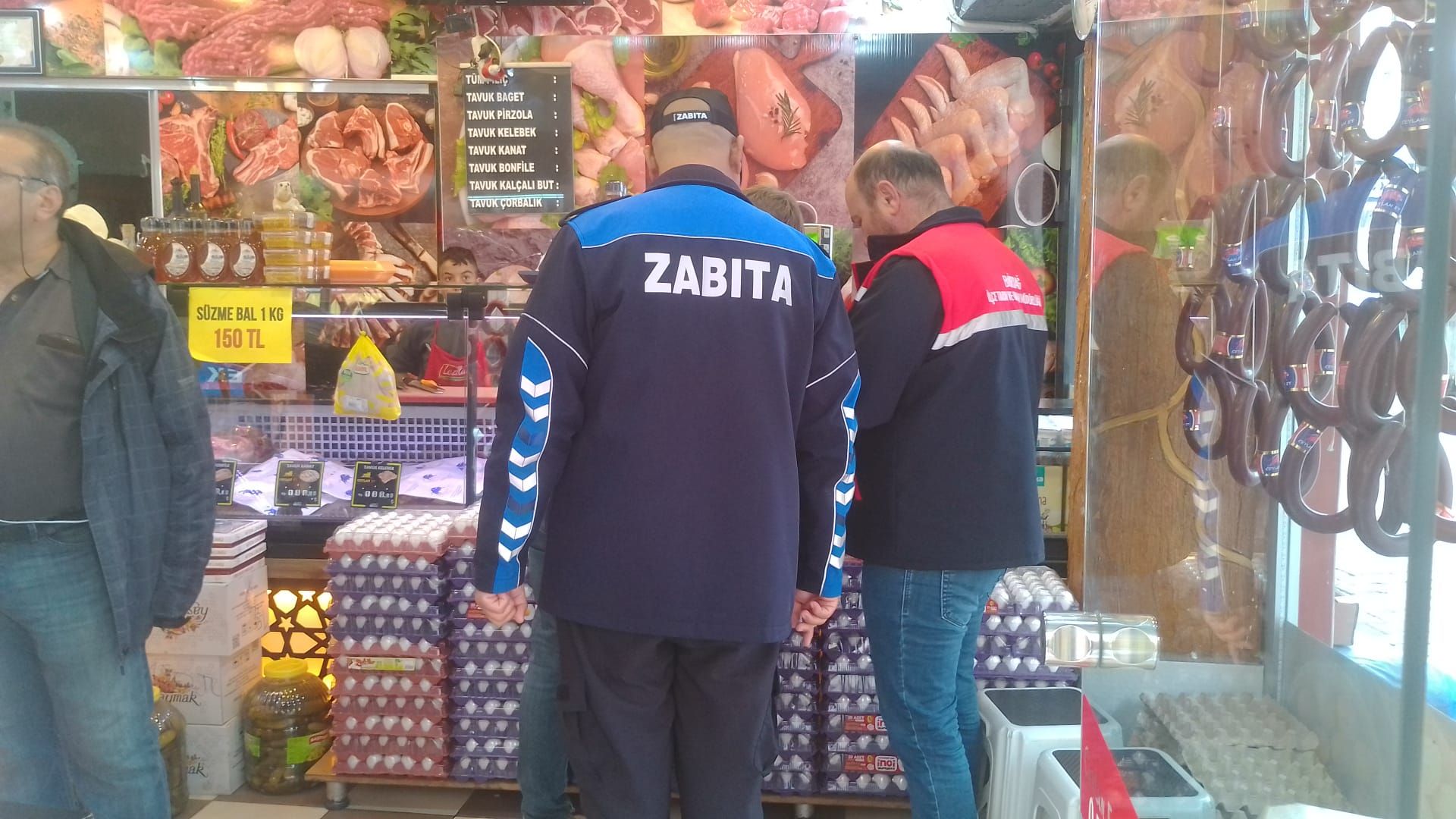 Emirdağ Belediyesi Market ve Kasaplarda Kapsamlı Denetim Gerçekleştirdi