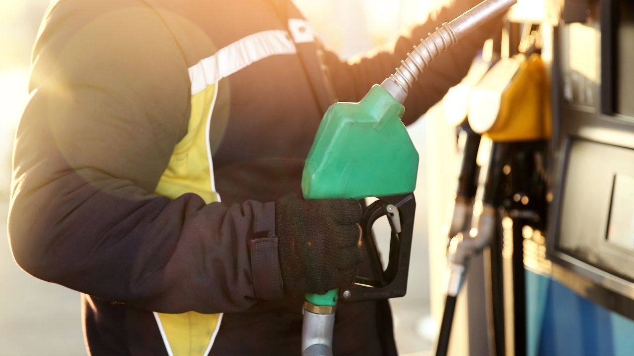 Akaryakıtta tabelalar değişiyor! Benzine indirim geliyor