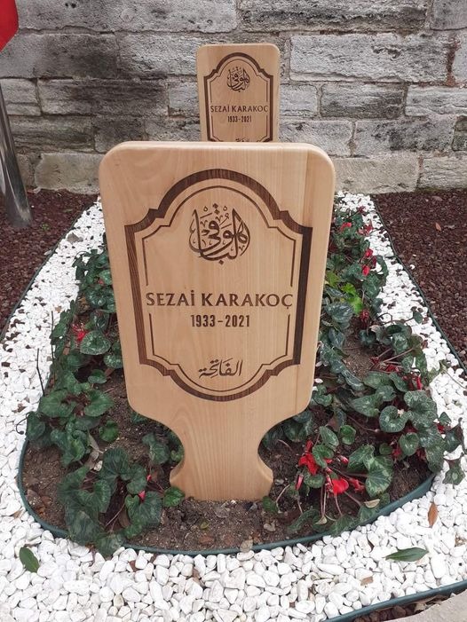 MİLLETVEKİLLERİ YURDUNUSEVEN VE ARSLAN, SEZAİ KARAKOÇ’U ANDI