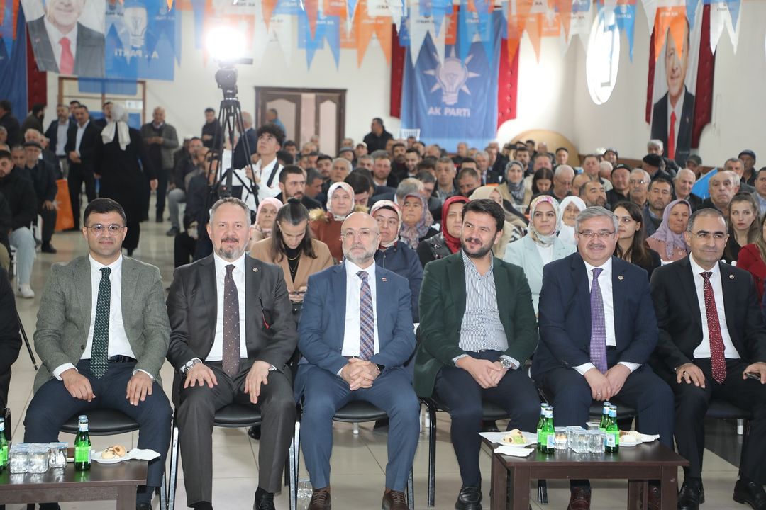 AK Parti Sinanpaşa İlçe Başkanlığı'na Aktürk Seçildi!