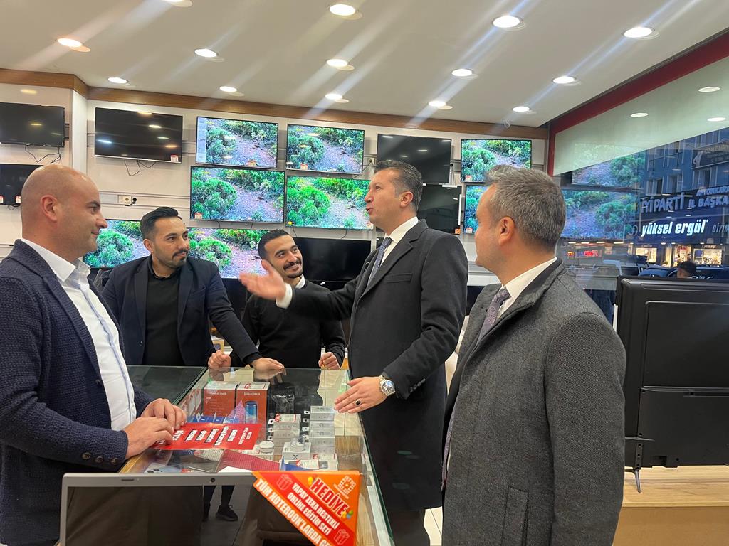CHP HEYETİNDEN AMBARYOLU VE UZUN ÇARŞI'DA ESNAF ZİYARETİ 