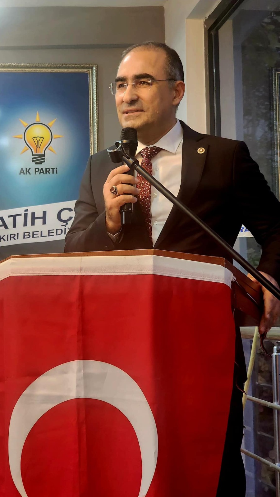 AK PARTİ DAZKIRI'DA İLÇE GENÇLİK KOLLARI KONGRESİ GERÇEKLEŞTİRİLDİ