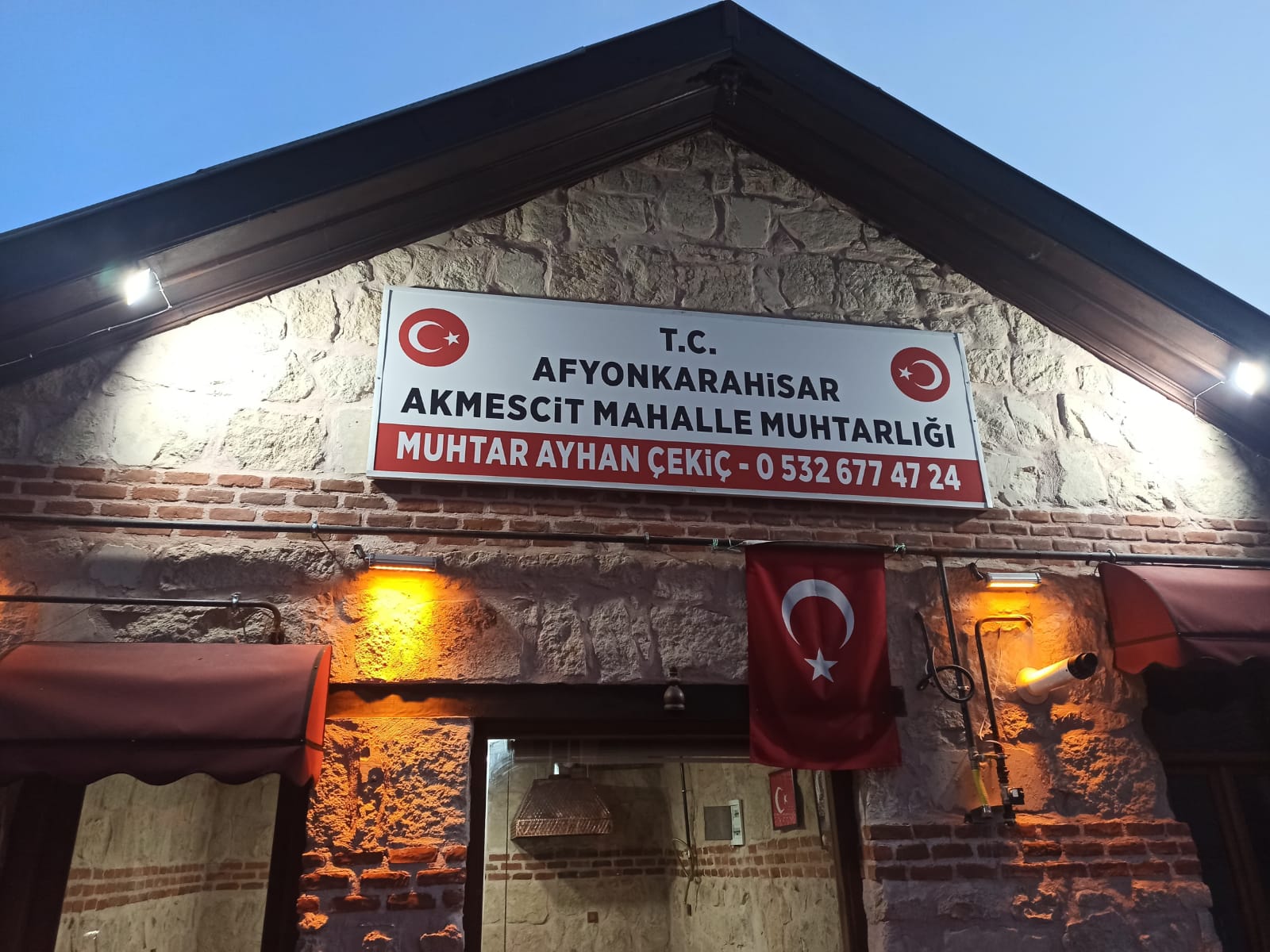 Akmescit Mahallesi Muhtarlığından Ücretsiz Sandalye Hizmeti