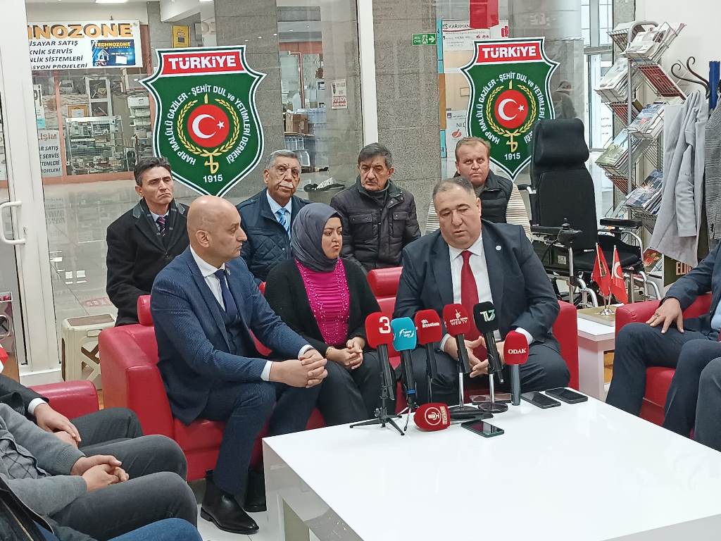 İYİ PARTİ HEYETİ, ŞEHİTLER VE GAZİLER DERNEĞİ'Nİ ZİYARET ETTİ