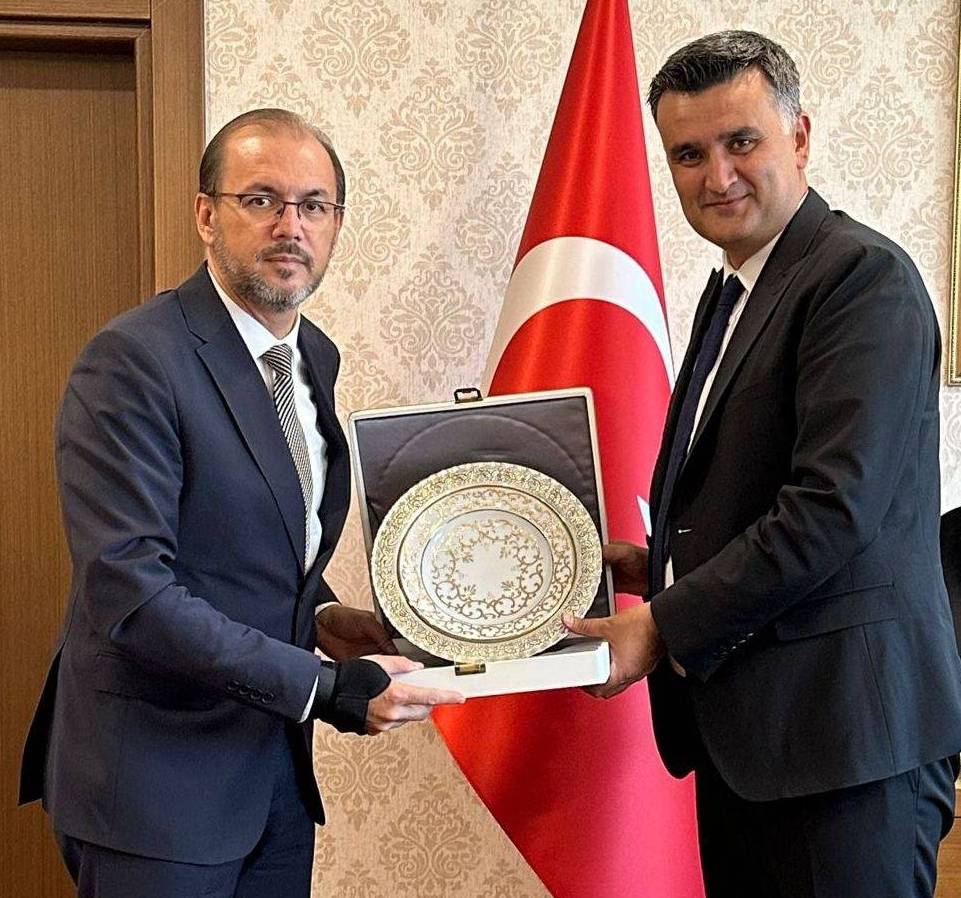 AFSÜ Rektörü Prof. Dr. Okumuş’tan TÜBİTAK ve ODTÜ Rektörlerine Nezaket Ziyareti