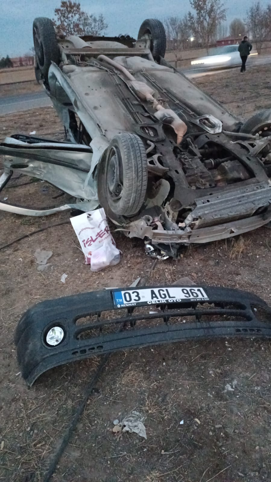 Afyonkarahisar'da Feci Kazada Ağır Yaralanan Sürücü Hayatını Kaybetti