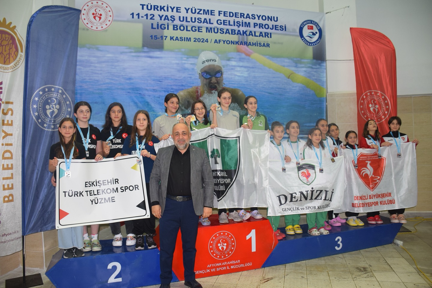 Afyonkarahisar, Genç Yüzücülere Ev Sahipliği Yaptı
