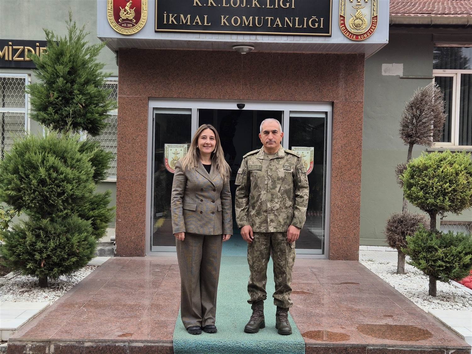 AFYON BAROSUNDAN GARNİZON KOMUTANLIĞINA ZİYARET